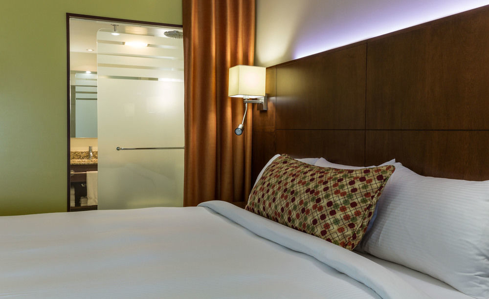 Hotel & Suites Normandin Quebec מראה חיצוני תמונה
