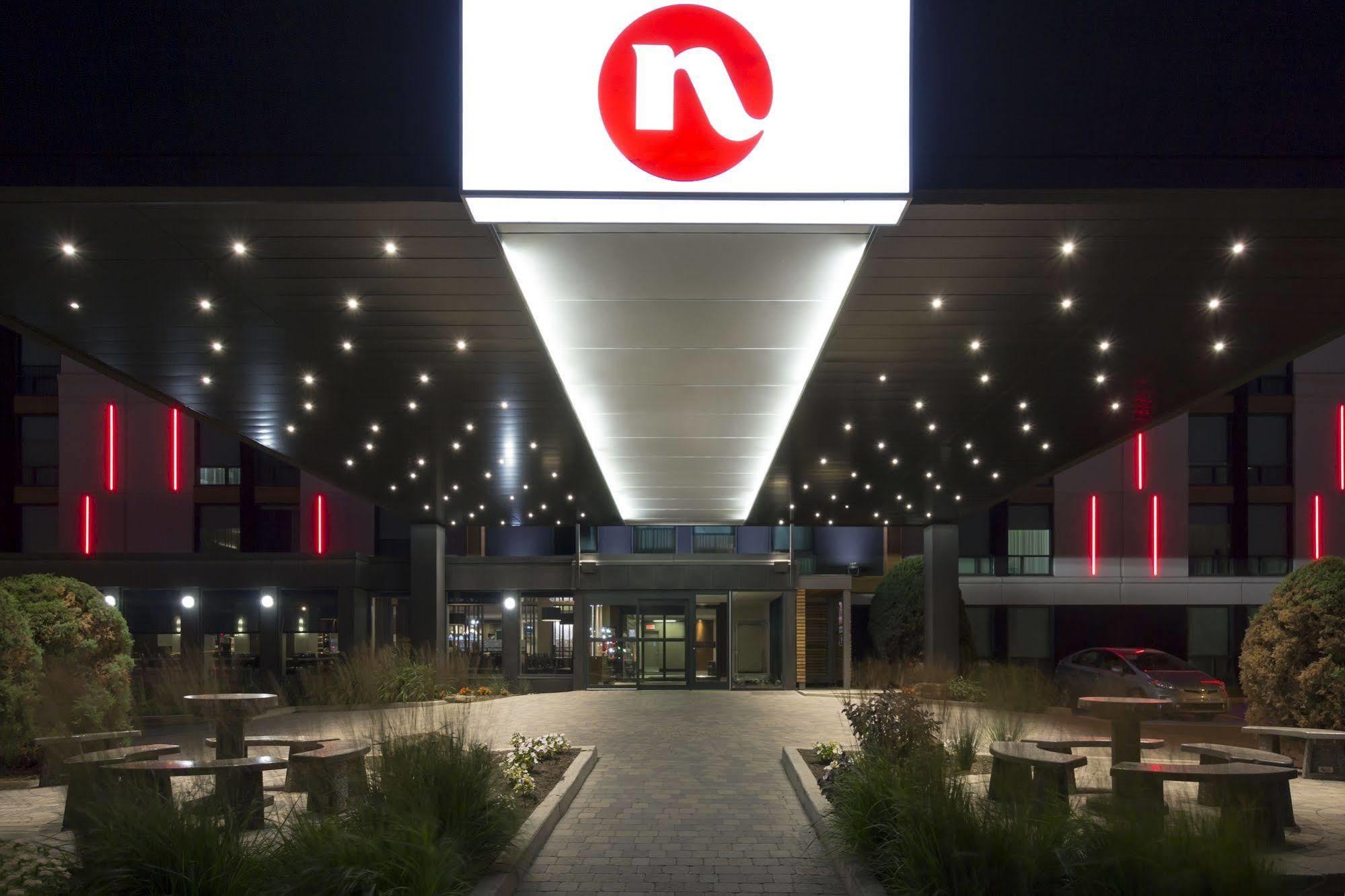 Hotel & Suites Normandin Quebec מראה חיצוני תמונה