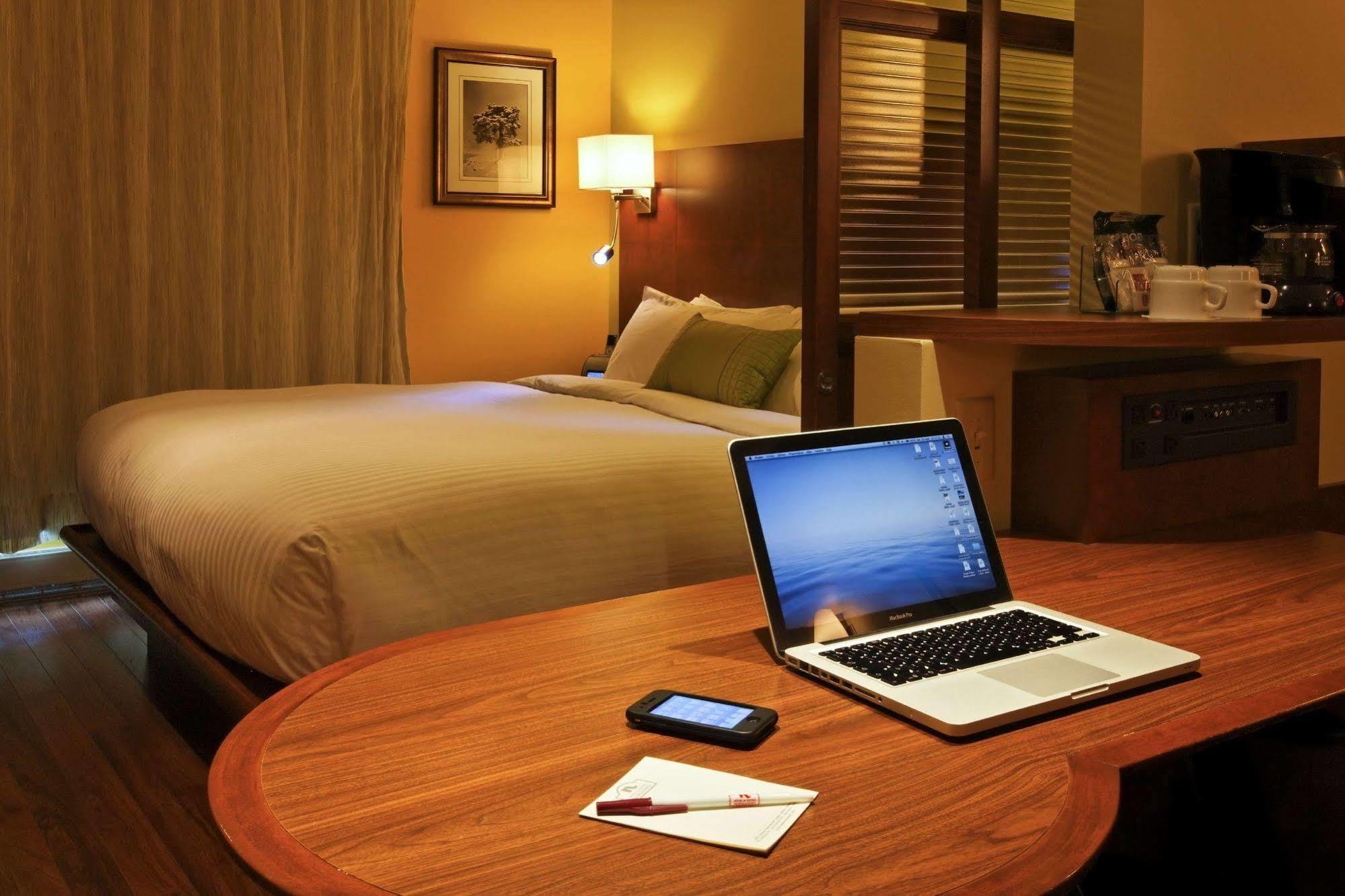 Hotel & Suites Normandin Quebec מראה חיצוני תמונה